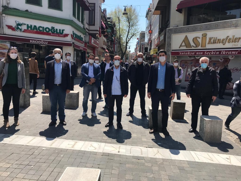 CHP ‘den Kadıköy Tarihi Çarşımıza , zor günlerde anlamlı ziyaret